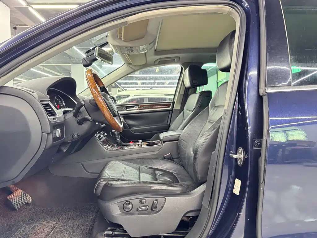 Volkswagen Touareg — миниатюра 8