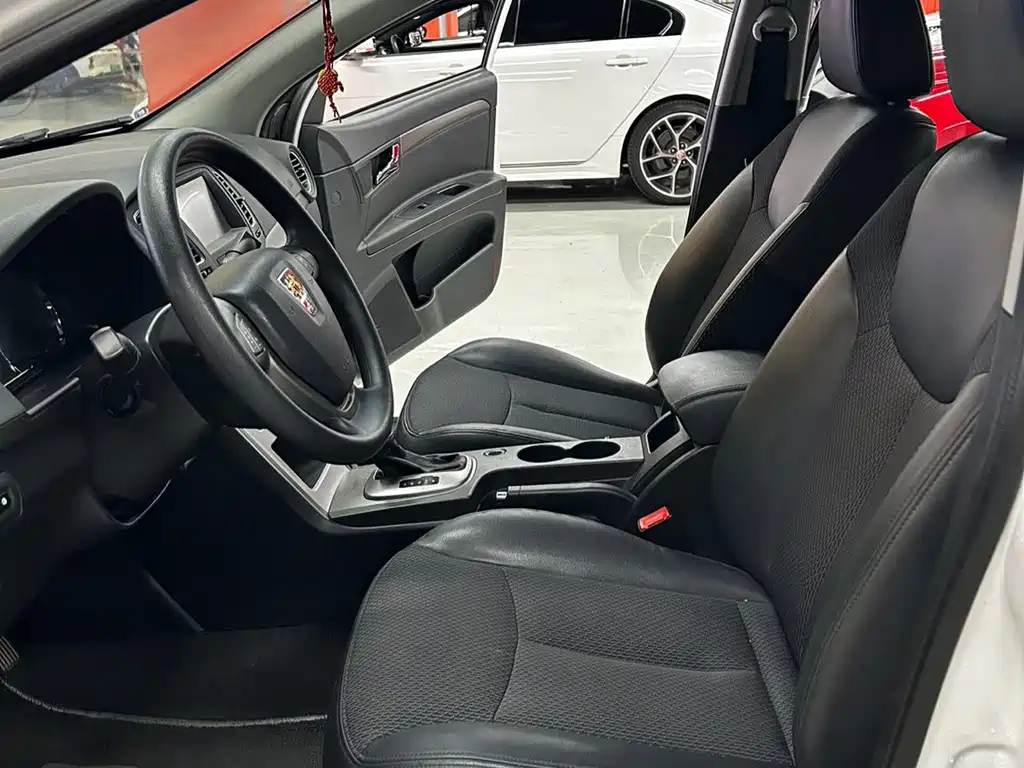 Roewe 350 — миниатюра 5