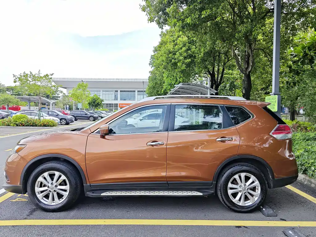 Nissan X-Trail 2014 2.5L CVT Luxury 4WD