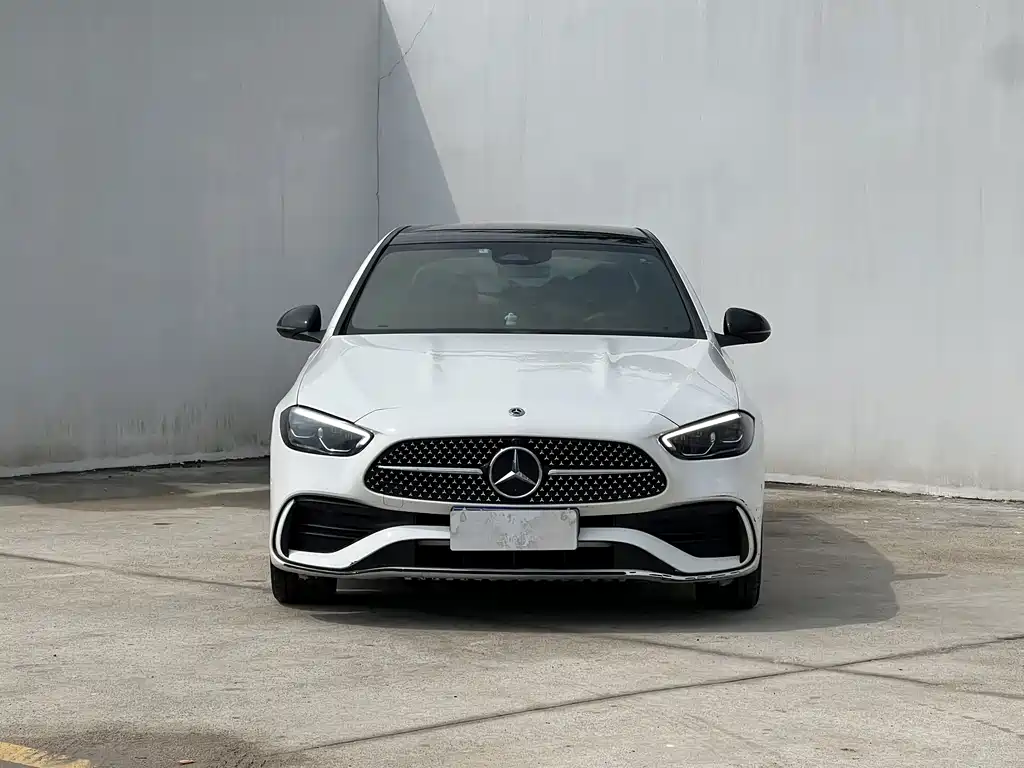 Mercedes-Benz C-Class — миниатюра 2