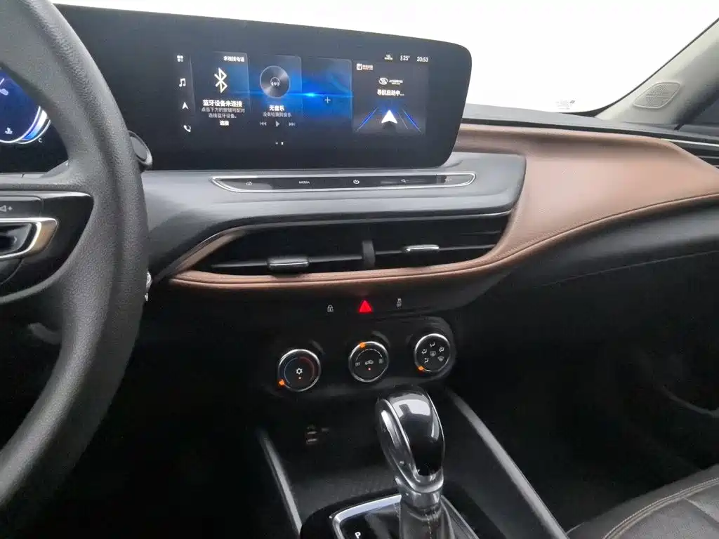 Buick Verano — миниатюра 12
