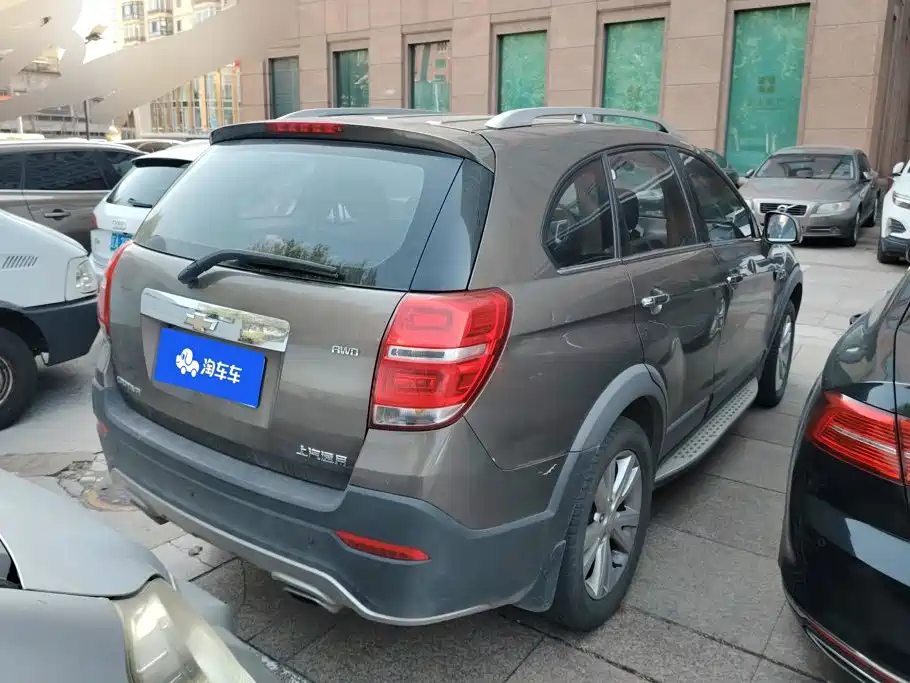 Chevrolet Captiva — миниатюра 3
