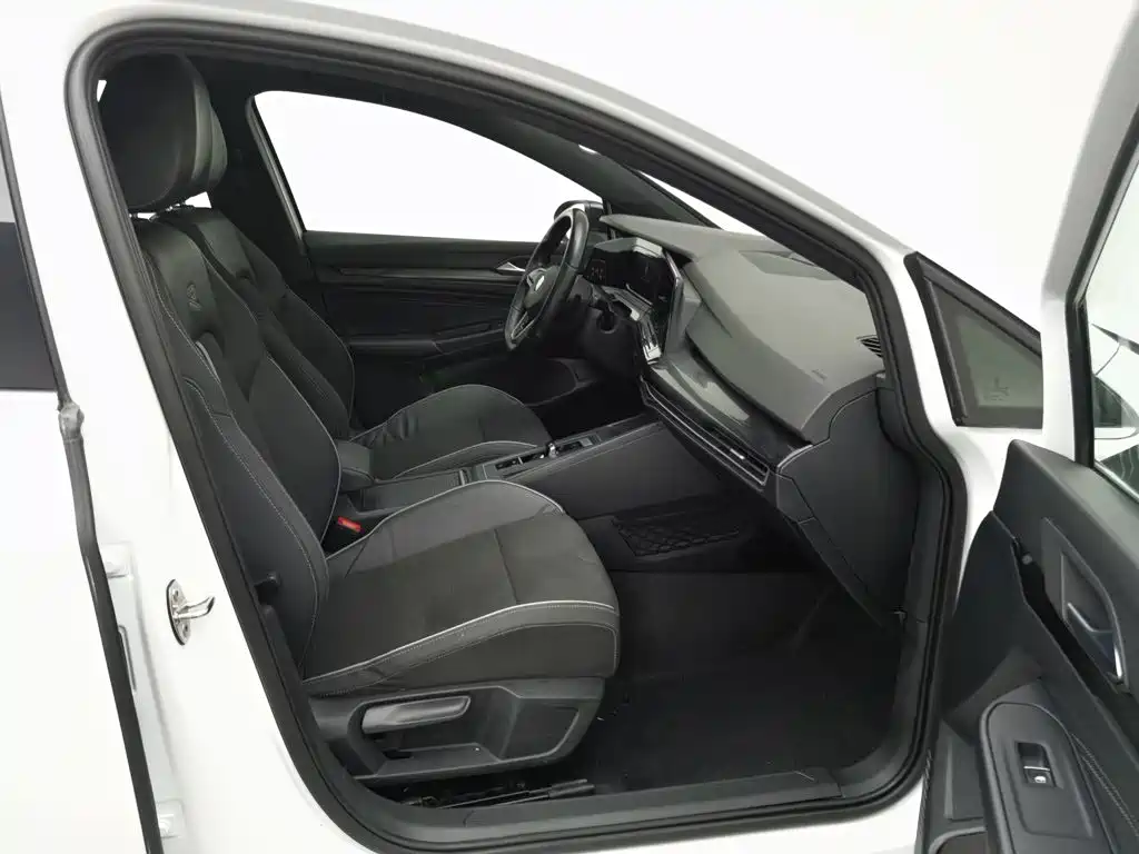 Volkswagen Golf — миниатюра 23
