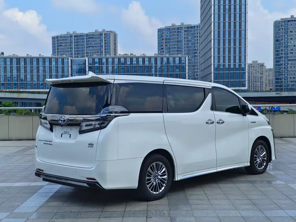 Toyota Vellfire 2023 2.5L HV