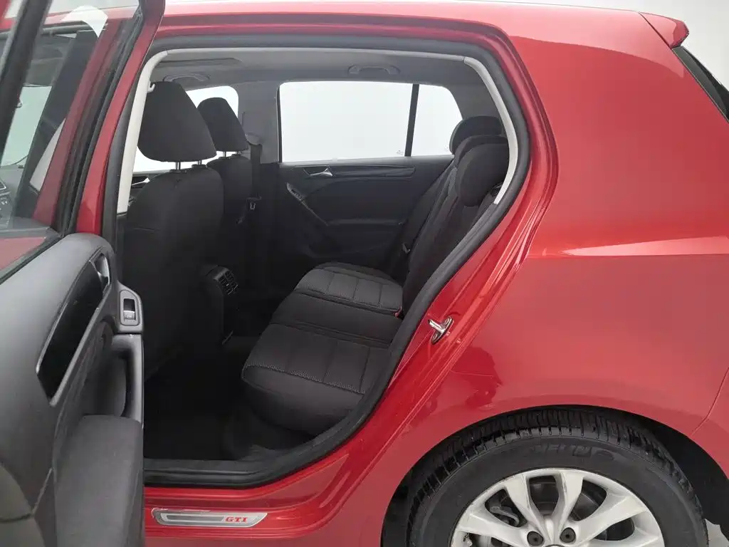 Volkswagen Golf — миниатюра 15