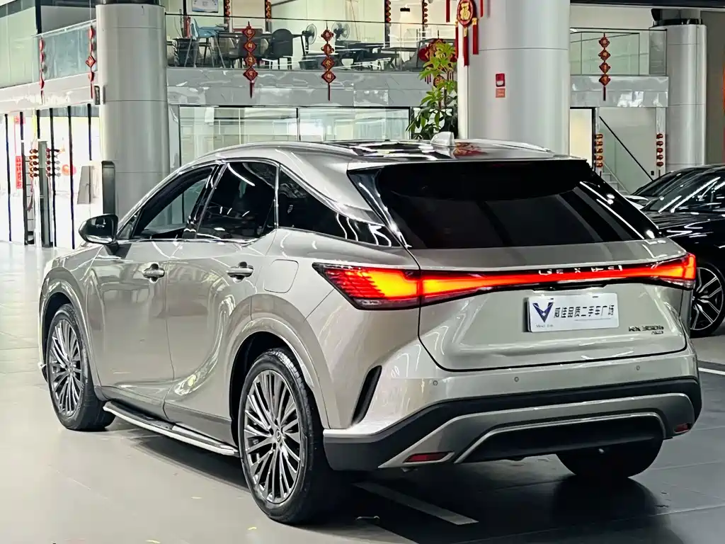 Lexus RX — миниатюра 7