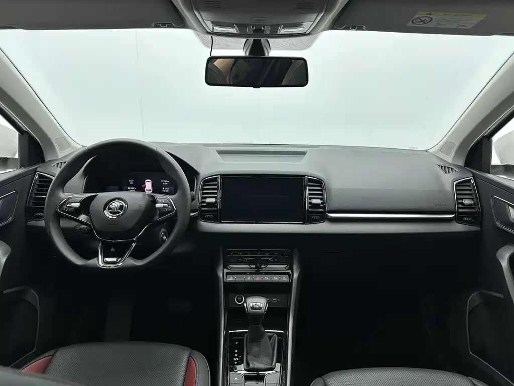Skoda Karoq 2023 TSI280