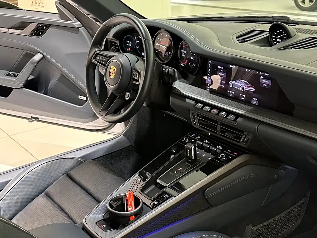 Porsche 911 — миниатюра 12