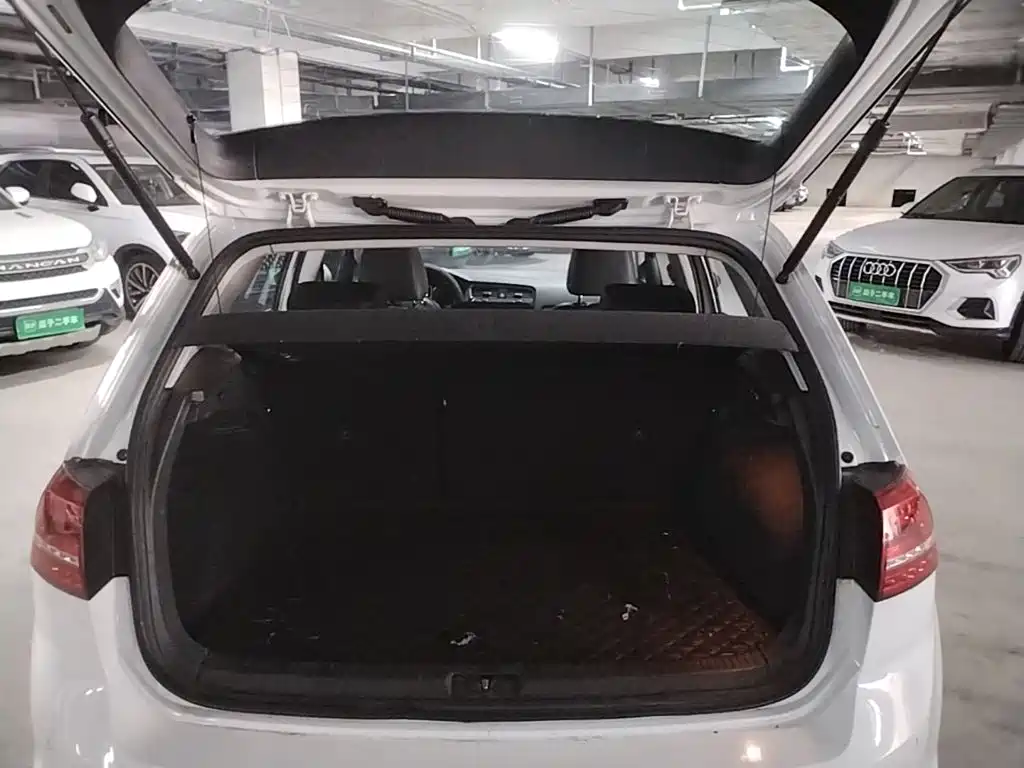 Volkswagen Golf — миниатюра 15
