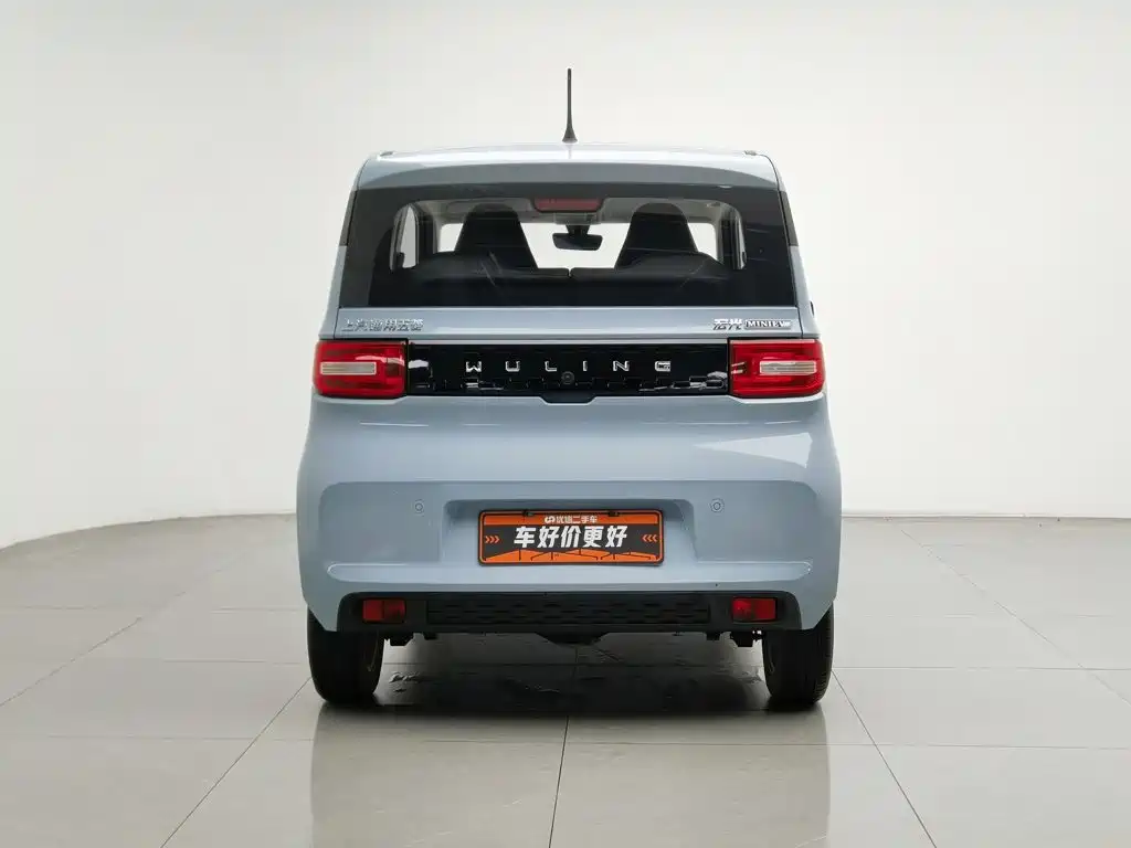 Wuling MINIEV — миниатюра 4