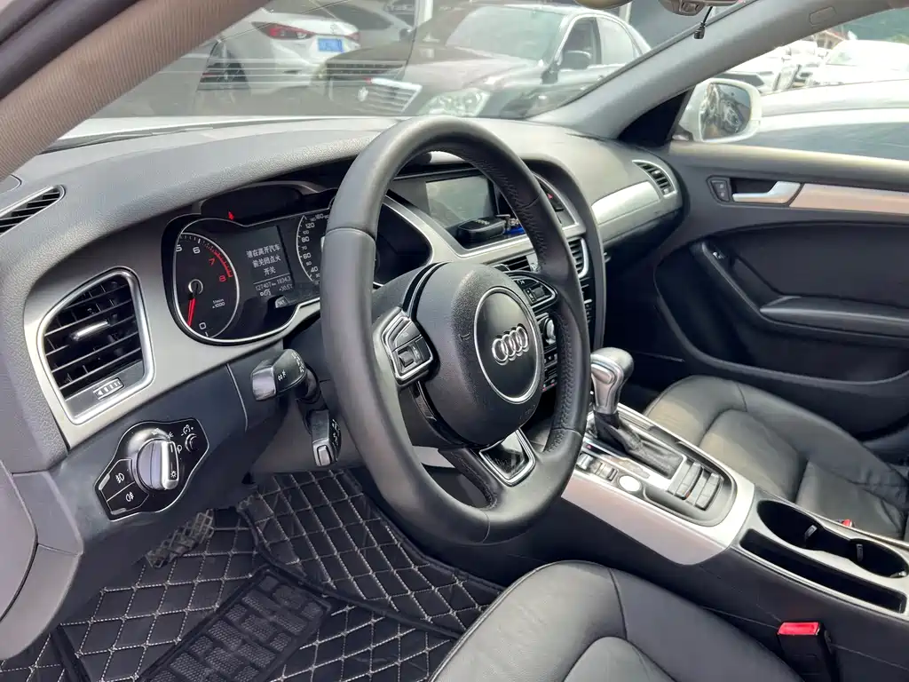Audi A4L — миниатюра 8