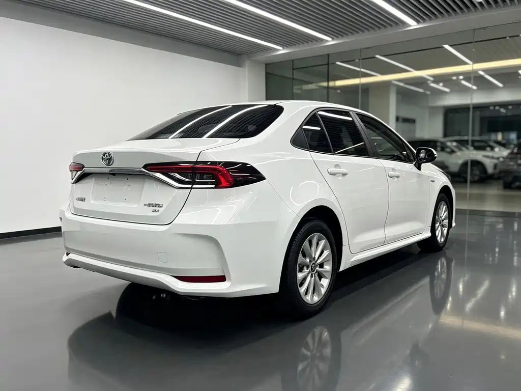 Toyota Corolla — миниатюра 5