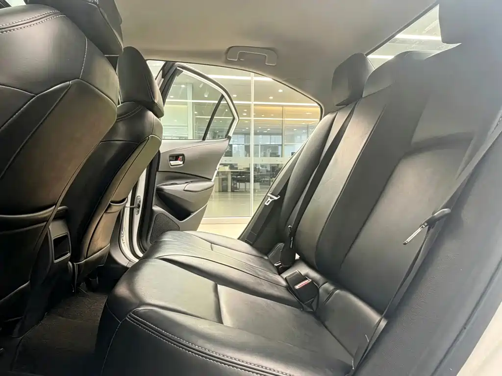 Toyota Corolla — миниатюра 10