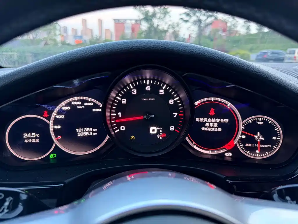 Porsche Panamera — миниатюра 13