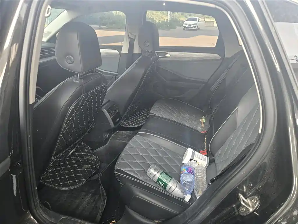 Volkswagen Sagitar 2023 300TSI DSG