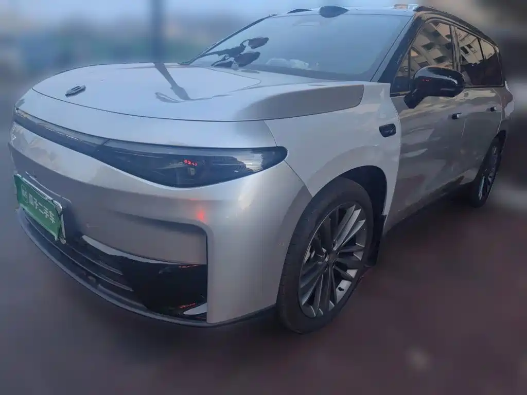 Leapmotor C16
