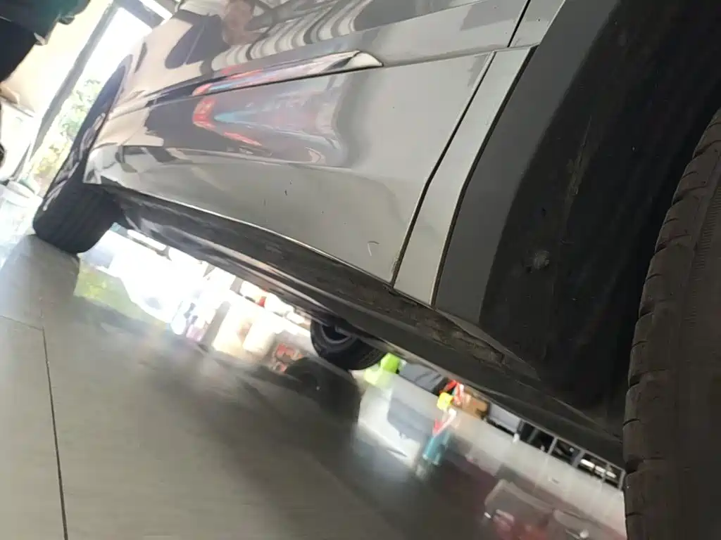 Volkswagen Tiguan L PHEV — миниатюра 21