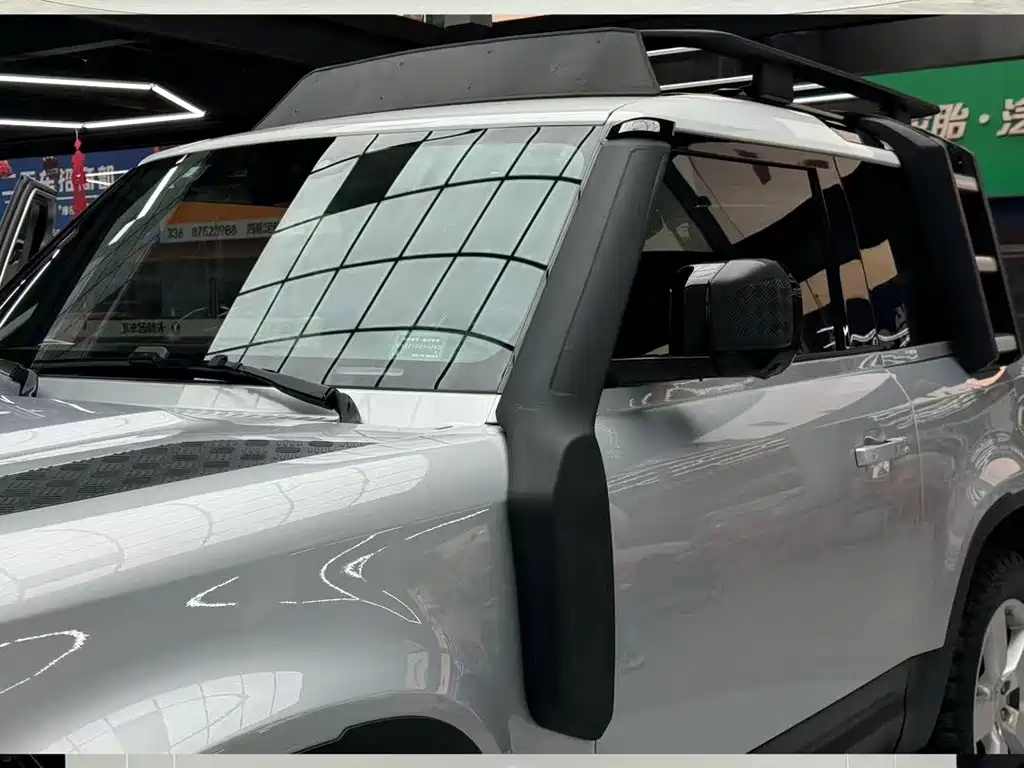 Land Rover Defender — миниатюра 5