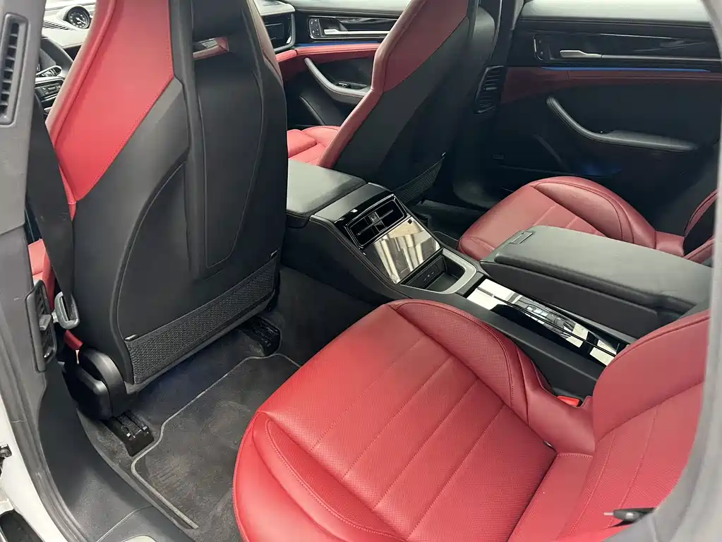 Porsche Panamera — миниатюра 6