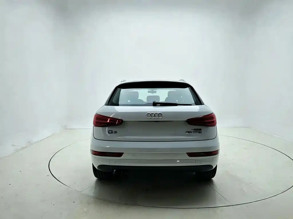 Audi Q3 — миниатюра 6