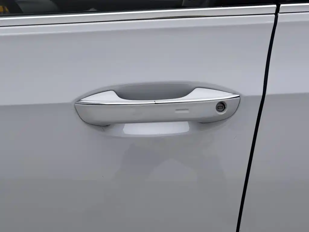 Volkswagen Golf — миниатюра 18