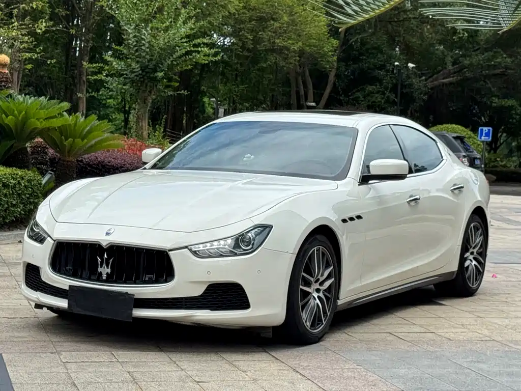 Maserati Ghibli 2014 3.0T Standard Edition