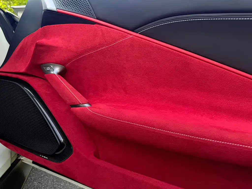 Ferrari Roma — миниатюра 12