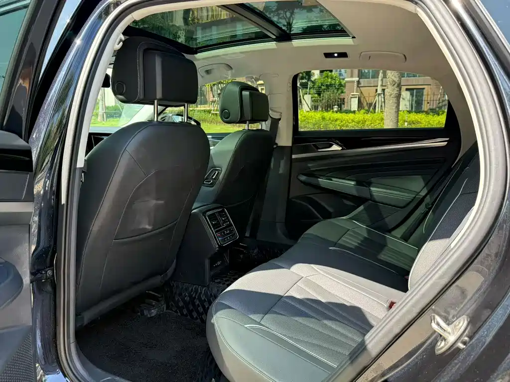 Volkswagen Passat — миниатюра 8
