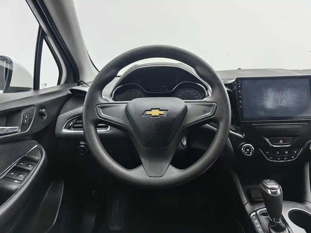 Chevrolet Cruze — миниатюра 11