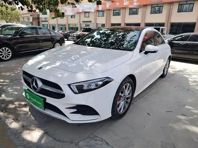 MERCEDES-BENZ  A CLASS 2021