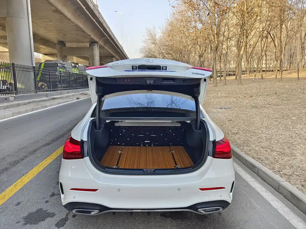 MERCEDES-BENZ A CLASS