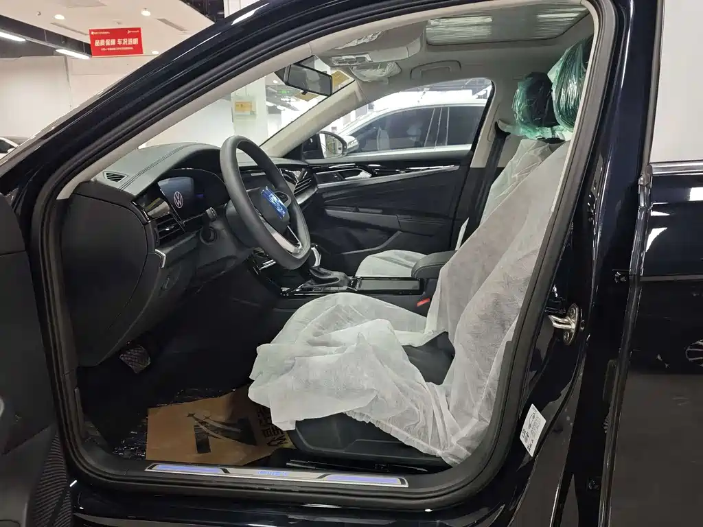Volkswagen Passat 2025 430PHEV