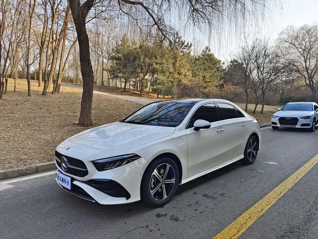 MERCEDES-BENZ A CLASS