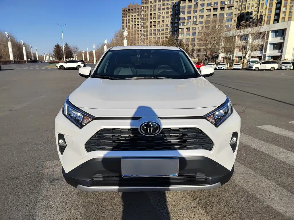 TOYOTA RAV4 RONGFANG