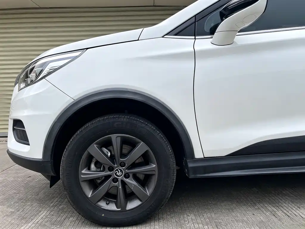 BYD Yuan EV — миниатюра 17