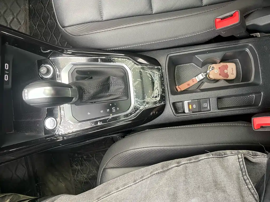 VOLKSWAGEN T ROC EXPLORING SONGS