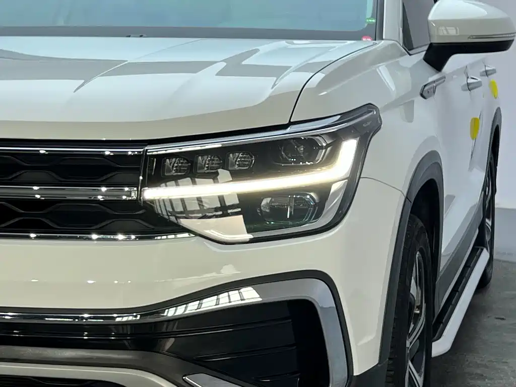 Volkswagen Tharu — миниатюра 4