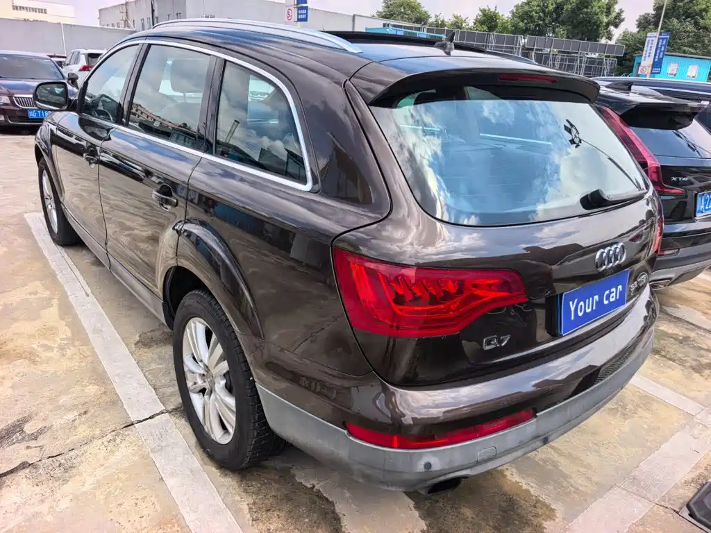 Audi Q7 — миниатюра 5