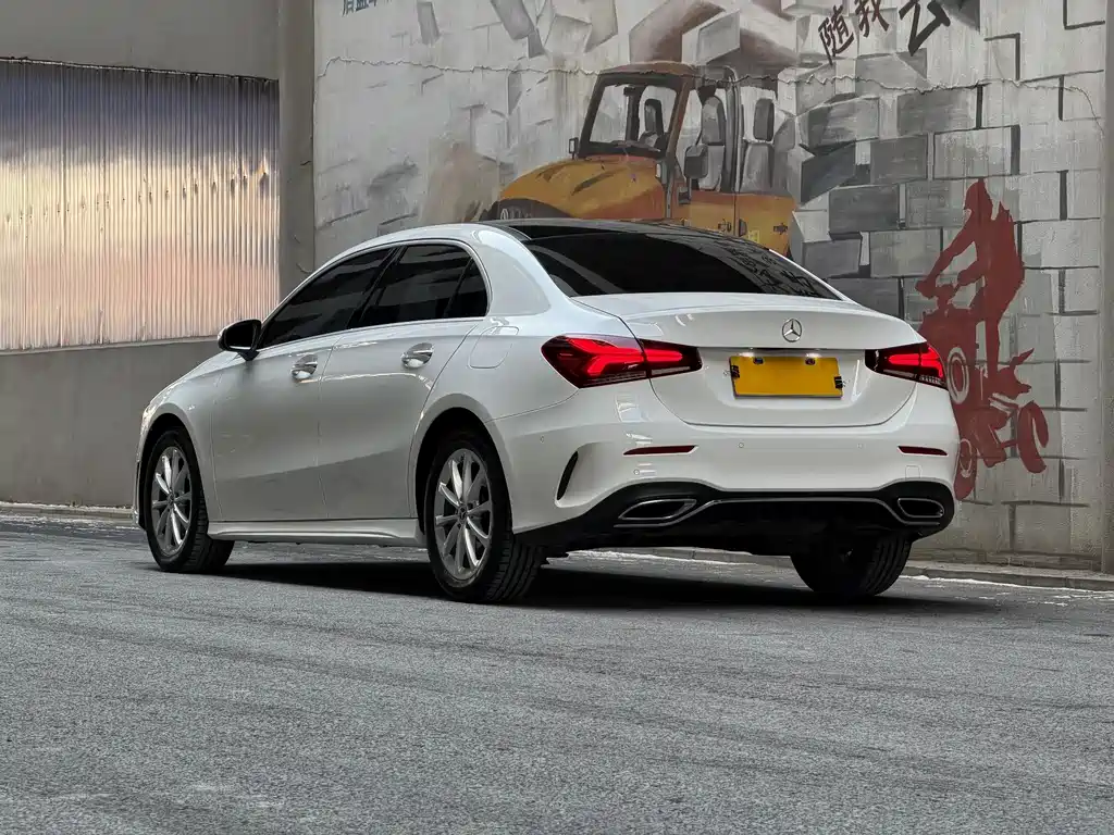 MERCEDES-BENZ A CLASS