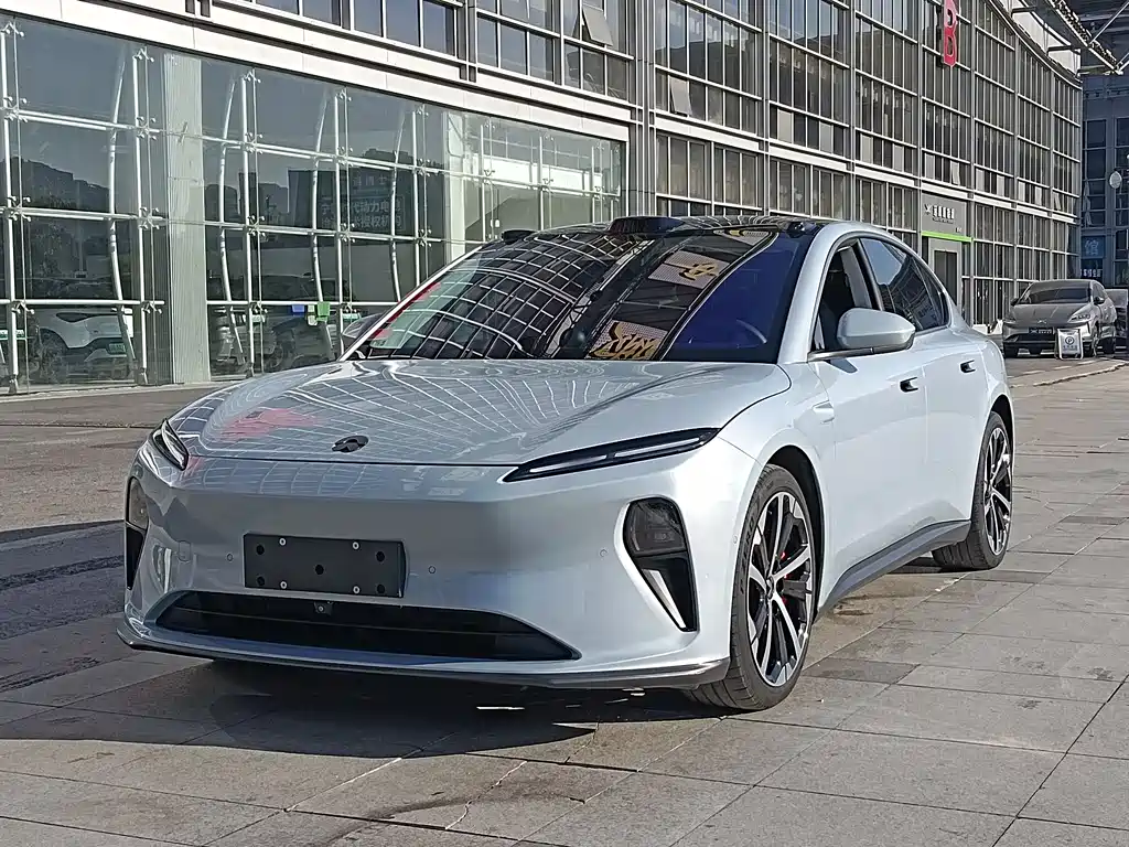 NIO NIO ET5