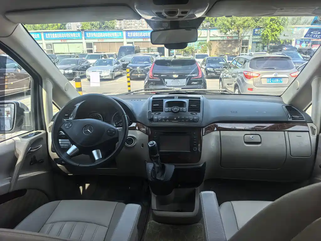 Mercedes-Benz Viano — миниатюра 11