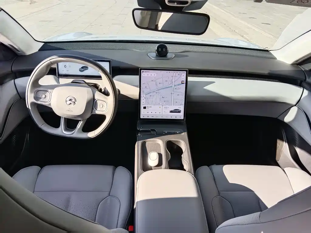 NIO NIO ET5