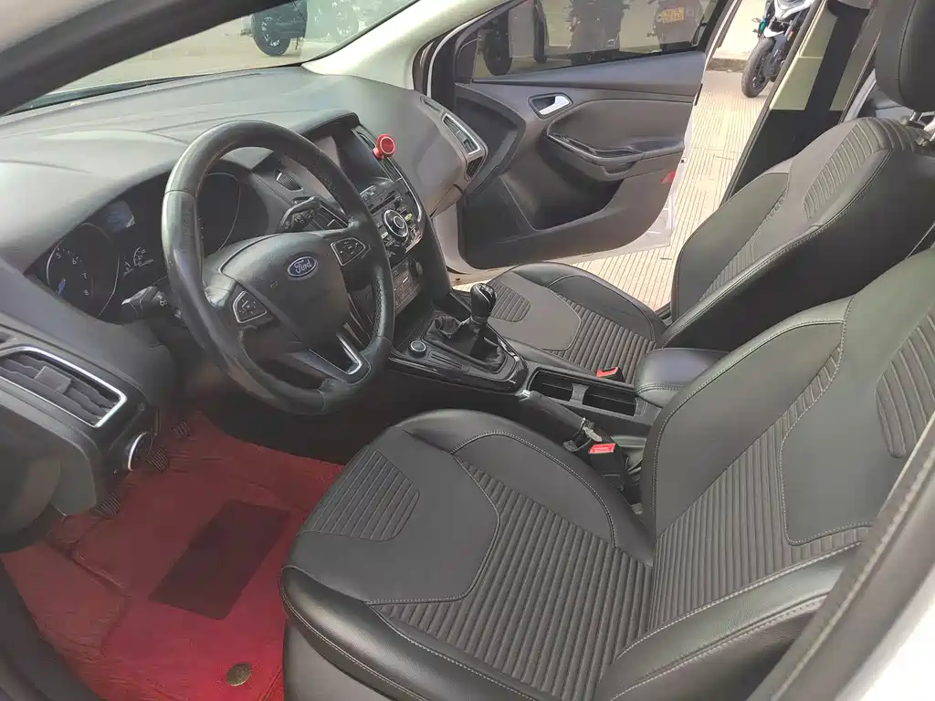 Ford Focus — миниатюра 5