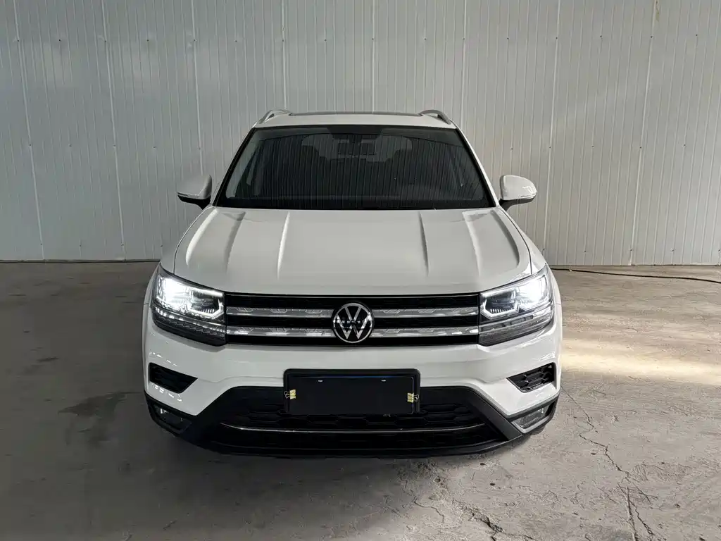 Volkswagen Tharu — миниатюра 3