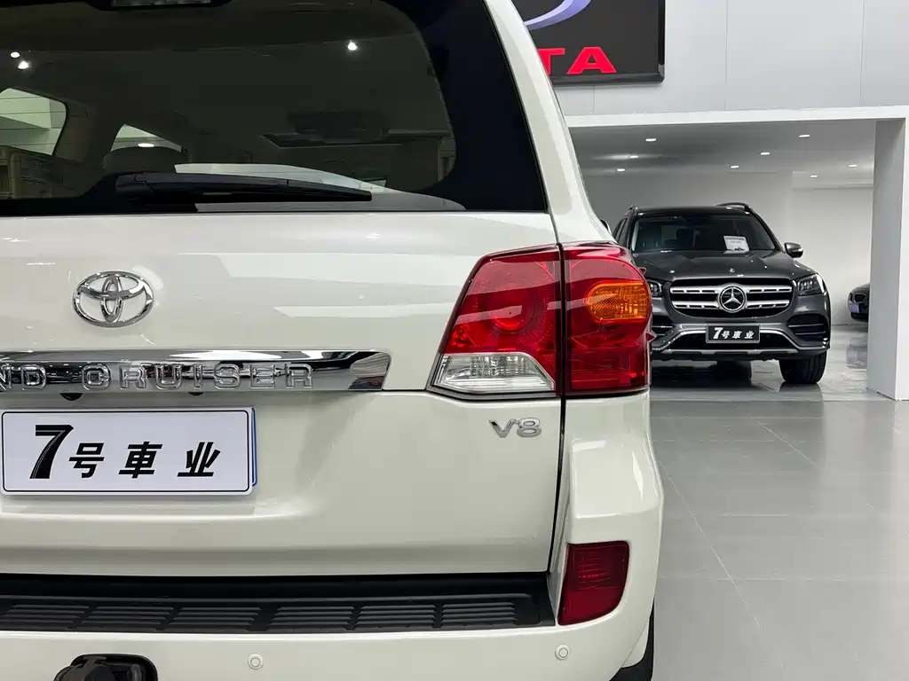 Toyota Land Cruiser 2015 4.6L V8