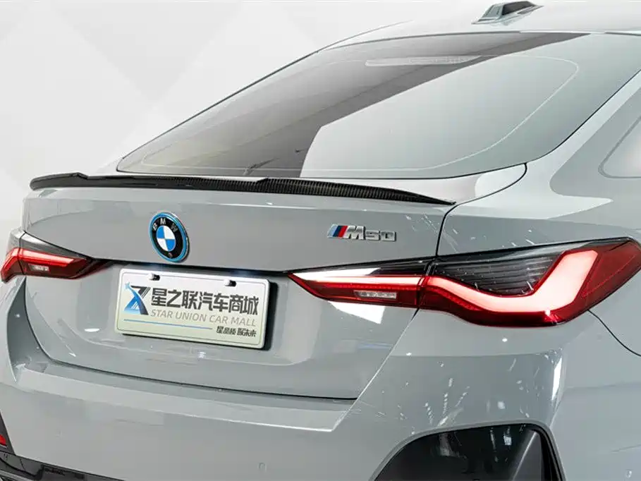 BMW i4 — миниатюра 8