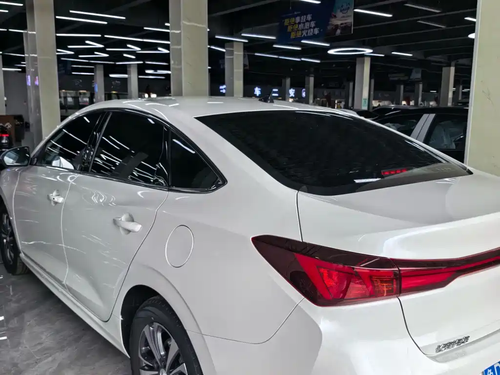 Changan Eado — миниатюра 9