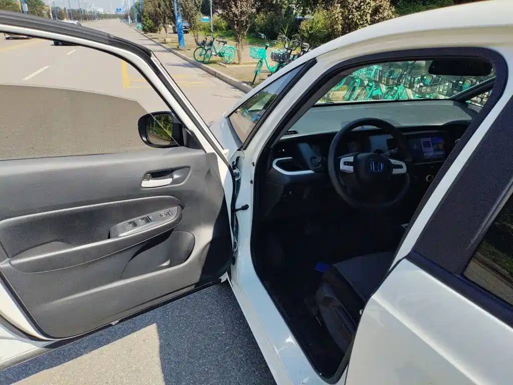 Honda Fit — миниатюра 12
