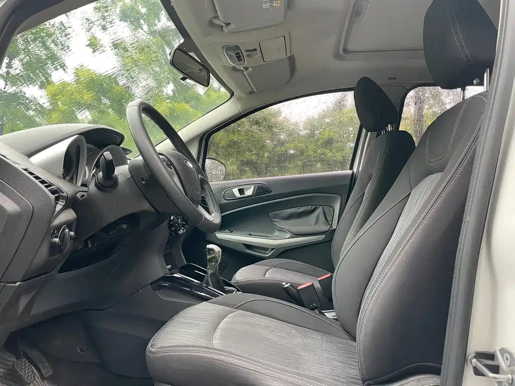 Ford EcoSport 2013 1.0L GTDi MT Luxury