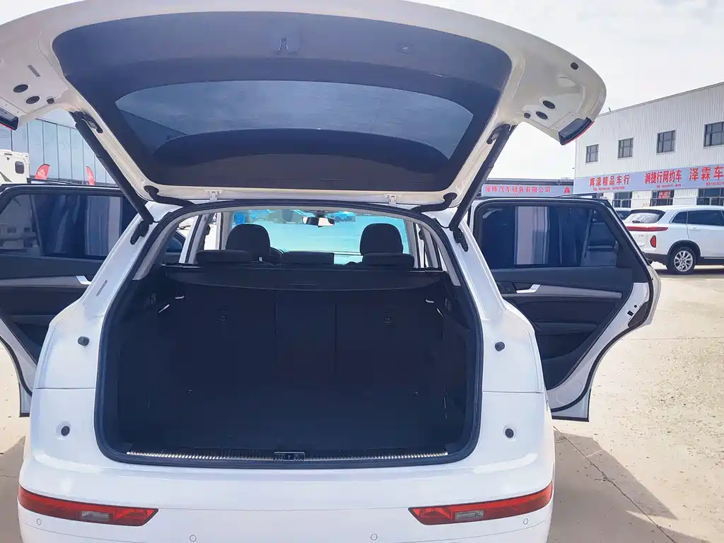 Audi Q5L — миниатюра 13